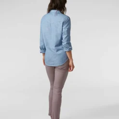 Best Pirce 👍 Stio Women's Ashton Chambray Shirt - Past Season 🛒 -Stio Sales Shop W Ashton Chambray Shirt Light Chambray 4 ce3c8129 9a87 42f0 beb3 337750127d5c