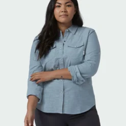 Hot Sale 🤩 Stio Women's Ashton Chambray Shirt 🤩 -Stio Sales Shop W Ashton Chambray Shirt Light Chambray Alt 1